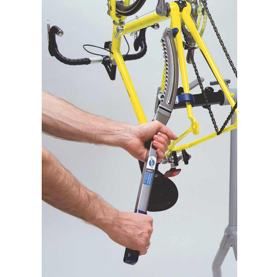 FRAME AND FORK STRAIGHTENER
