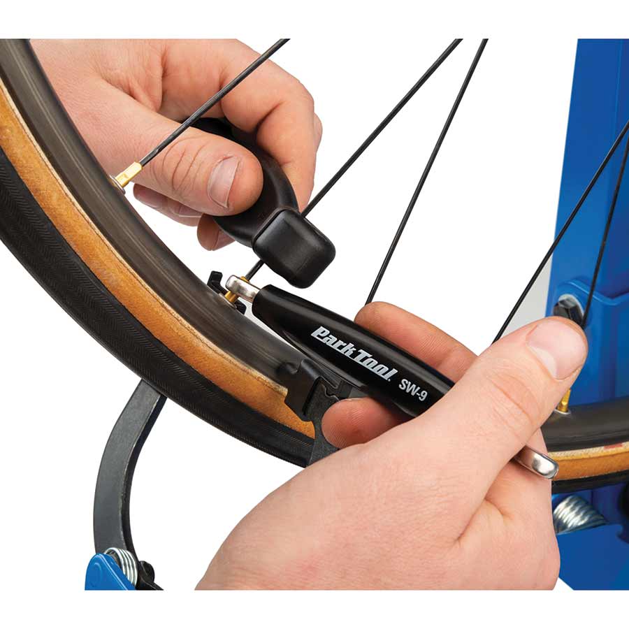 SPOKE WRENCH, 0 ( .127"/3.23MM) AND 2 (.136"/3.45MM)