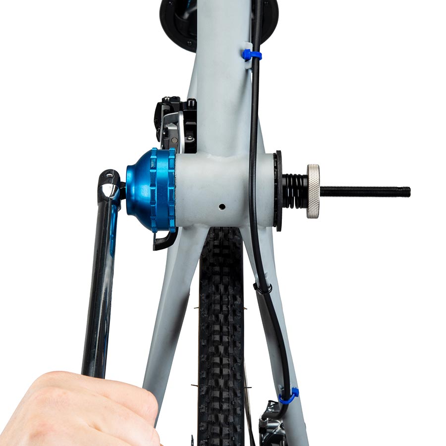 BOTTOM BRACKET TOOL RETAINING SYSTEM