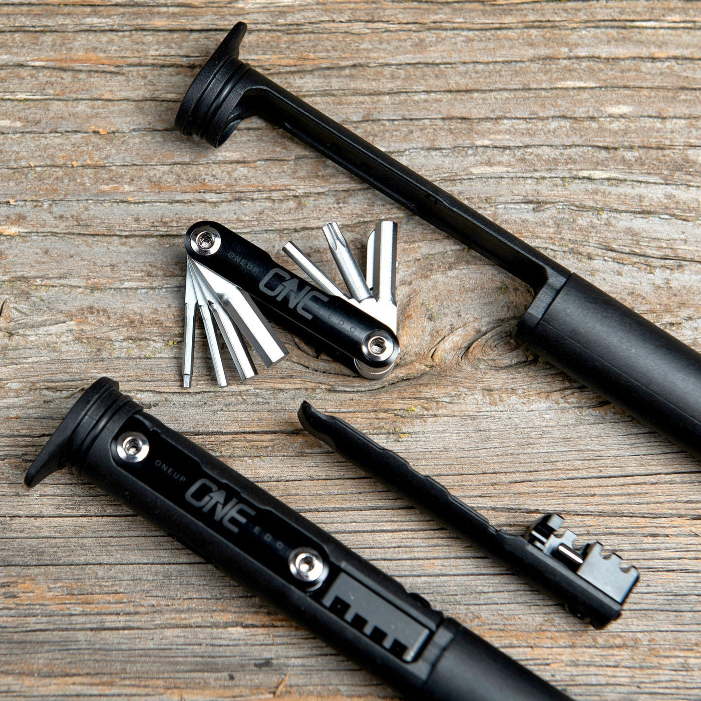 EDC V2 TOOL - BLACK